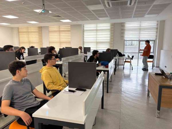 'Tercihten Önce Üniversiteni Yaşa' projesine başvuru için son iki gün