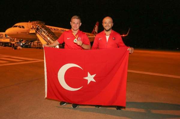 Cumhurbaşkanlığından milli sporcu Ali Topaloğlu'na davet