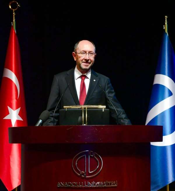 Anadolu Üniversitesi Rektörü Prof. Dr. Fuat Erdal'dan 29 Ekim Cumhuriyet Bayramı
