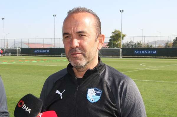 Mehmet Özdilek: 'Hakem kararları oynanan futboldan daha çok konuşuldu' 