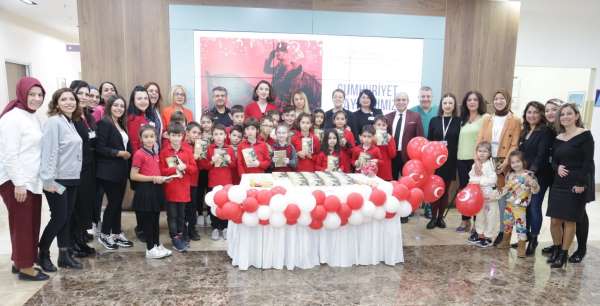 'Çocukların Gözünden Cumhuriyet' resim sergisi açıldı