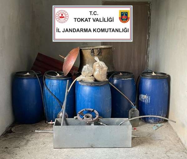 Tokat'ta bin 200 litre kaçak içki ele geçirildi