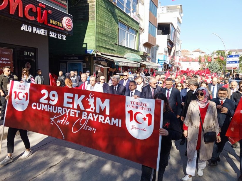 Samsun'un Bafra ilçesinde Cumhuriyet Yürüyüşü