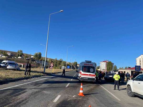 Ağrı'da trafik kazası: 3 yaralı