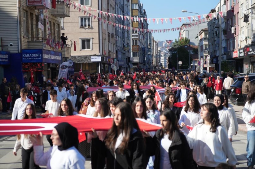 Samsun'da 'Cumhuriyet' yürüyüşü