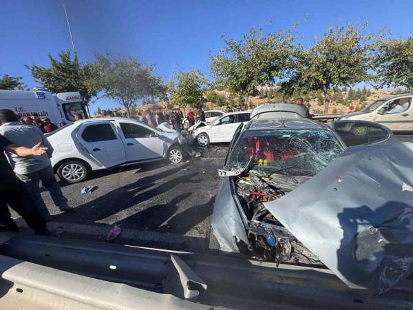 Şanlıurfa'da zincirleme trafik kazası: 5 yaralı