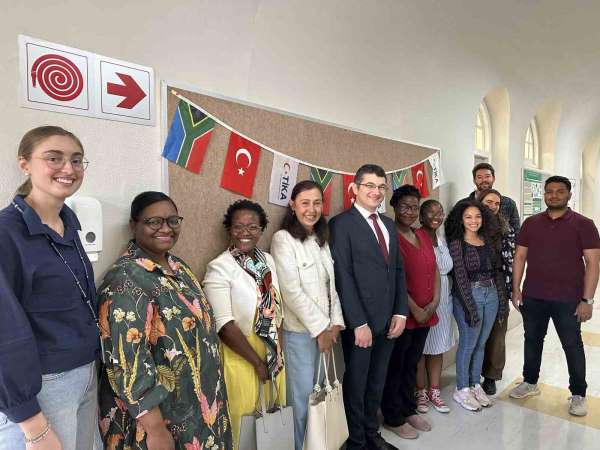 TİKA'dan Güney Afrika'daki Stellenbosch Üniversitesine ekipman desteği