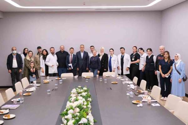 Biruni Üniversitesi Tıp Fakültesi Hastanesi'nde 100'üncü kemik iliği nakli gerçekleştirildi