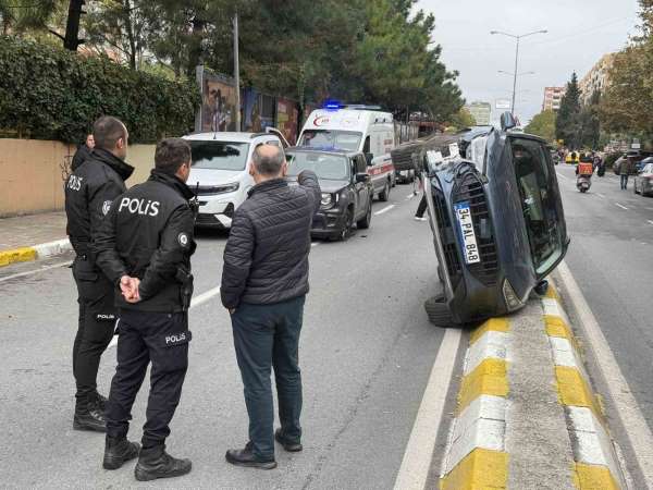 Beylikdüzü'nde kazaya karışan araç yan yattı