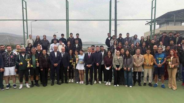 EBYÜ'de Cumhuriyet Bayramı tenis turnuvası düzenlendi