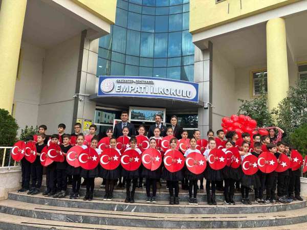Şehitkamil Empati İlkokulu'nda 29 Ekim coşkusu