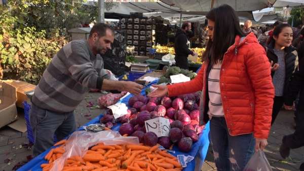 Denizli'de meyve fiyatları düştü sebze fiyatları arttı 
