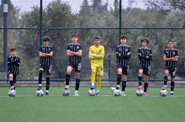Manisa FK'lı genç futbolculara milli davet