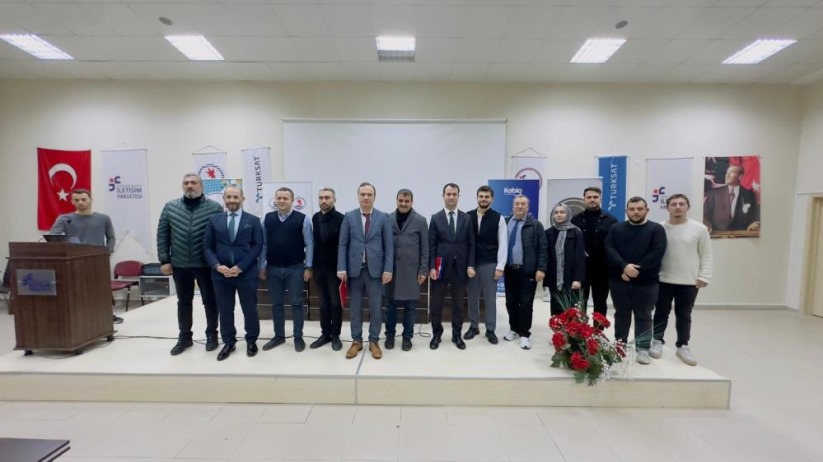 Samsun'da geleceğin iletişimcilerine 'İletişimde Kurumsallık' konferansı