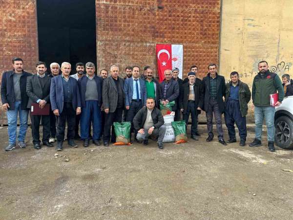 Hakkari'deki çiftçilere tohum desteği yapıldı