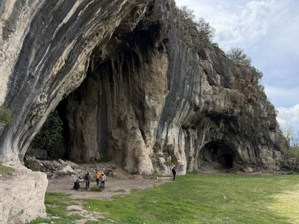 Akdeniz Üniversitesi'nden bilim dünyasına ışık