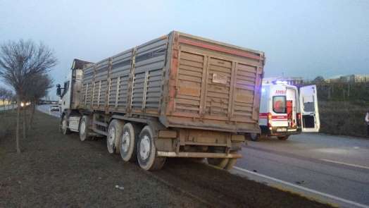 Ankara-Çankırı karayolunda trafik kazası: 1 ölü, 4 yaralı 