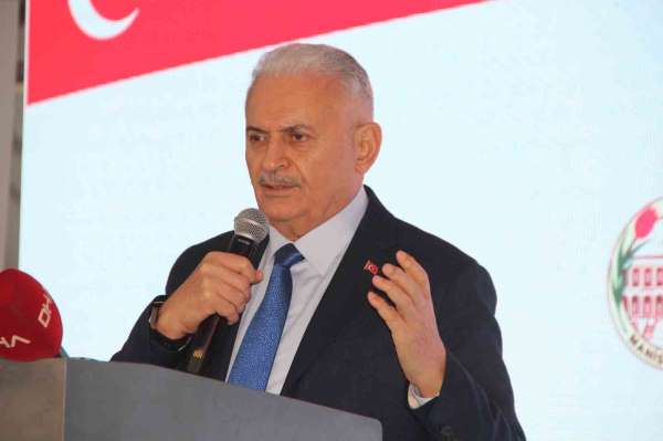 Binali Yıldırım: 'Terörle mücadeleyi tartışmaya açamayız'