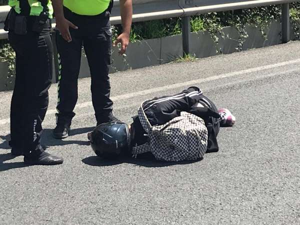 (Özel) 15 Temmuz Şehitler Köprüsü girişinde motosiklet kazası