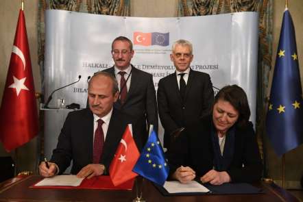 Türkiye'de yürütülen en büyük AB yatırım projesinin imzaları atıldı