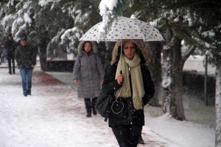 Elazığ'da 138 köy yolu ulaşıma kapandı 