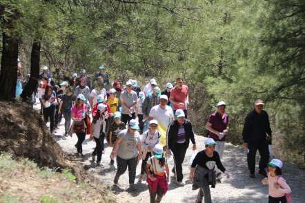 Sağlıklı yaşam ve temiz çevre için yürüdüler 