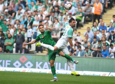 Spor Toto Süper Lig: Bursaspor: 0 - Akhisarspor: 0 (İlk yarı) 