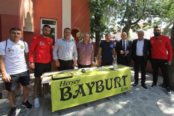 Bayburtspor'a ilk destek belediye başkanından 