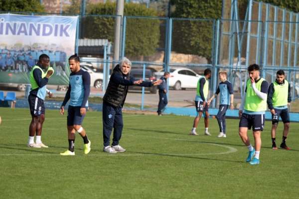 Adana Demirspor'un deplasman biletleri 1 dakikada tükendi 