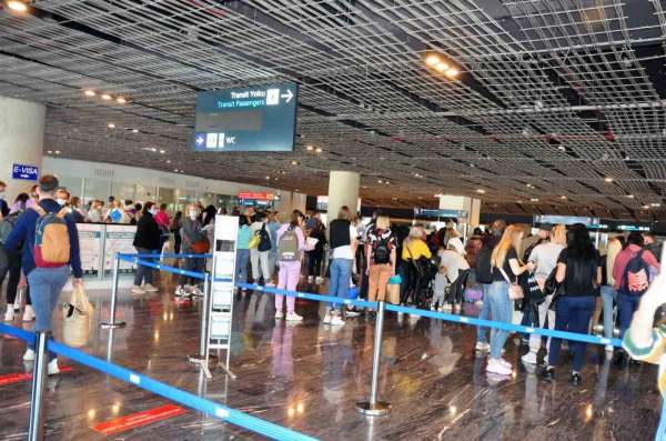 Muğla'nın 2 havalimanı 2024 yılında 10 milyon 38 bin yolcuya hizmet verdi