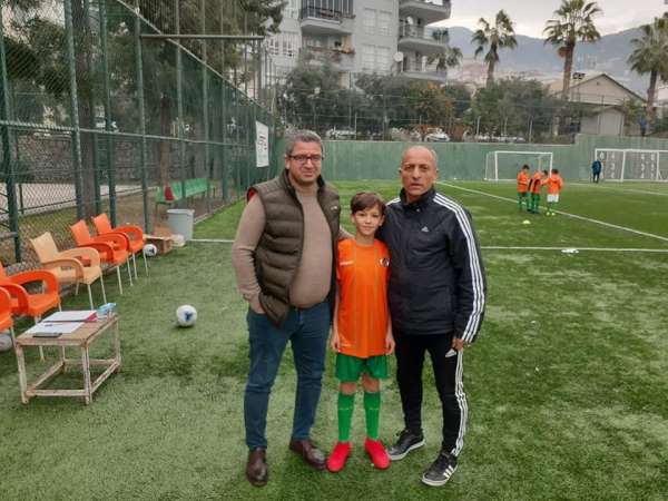 Kayseri'den iki oyuncu Aytemiz Alanyaspor altyapısına tranfser oldu 