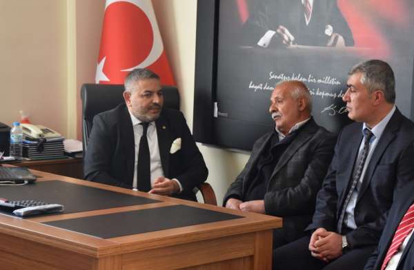 Başkan Sadıkoğlu: 'Akaryakıt zamları esnafın belini büküyor'