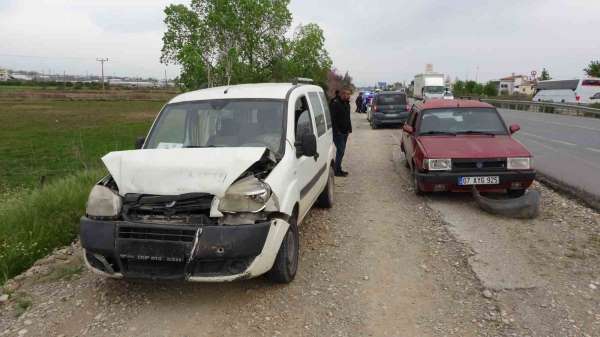 Antalya'da 3 araçlı zincirleme kaza: 1 yaralı