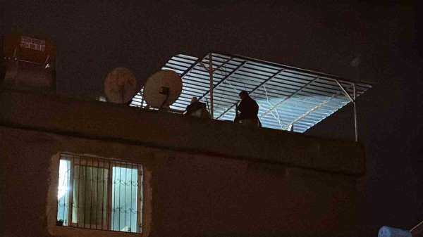 Adana'da 3 katlı binada patlama: 2 ağır yaralı