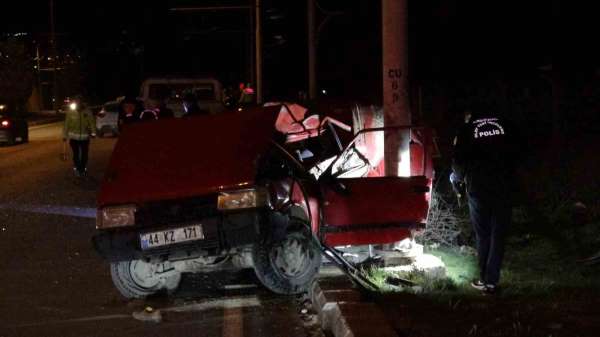 Malatya'da üç aracın karıştığı kazada 2 kişi yaralandı