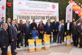 Yozgat'ta bin 50 çiftçiye yağlık ayçiçeği ve nohut tohumu dağıtıldı