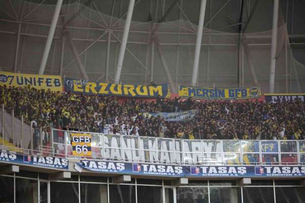 Fenerbahçeli taraftarlar takımını yalnız bırakmadı - Sivas haber