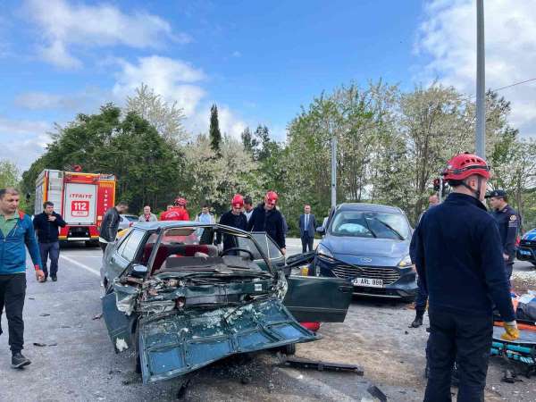 Balıkesir'de trafik kazası: 1 ölü 5 yaralı