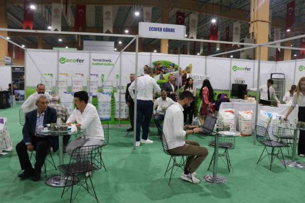 Ecofer Gübre'nin organik ürünleri Ceviz ve Badem Fuarında büyük ilgi gördü