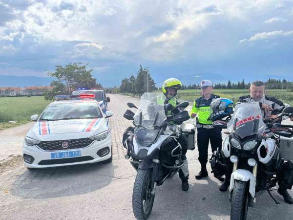 Motosiklet kazalarına dikkat çeken jandarmadan 'Bir Kural, Bir Ömür' denetimleri