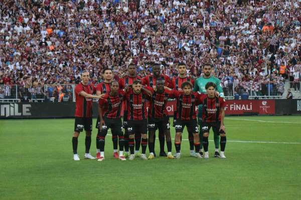 Fatih Karagümrük, 1 yıl aranın ardından Süper Lig'de