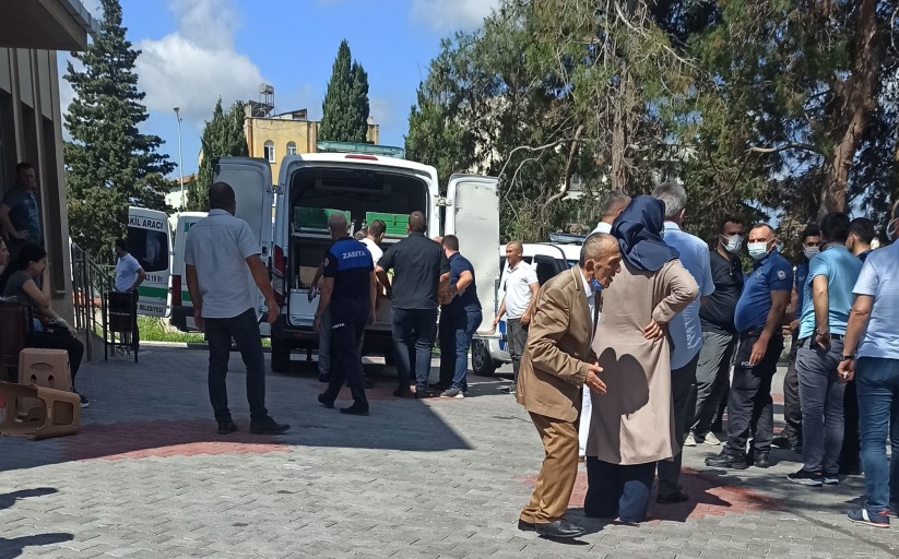 Samsun'da annelerinin defni sırasında mezarlıkta kavga çıktı!