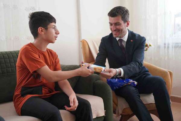 Erbaa Belediye Başkanı Karagöl'den LGS birincisine ziyaret
