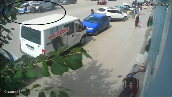 Çorum'da 2 polisin yaralandığı kaza kamerada