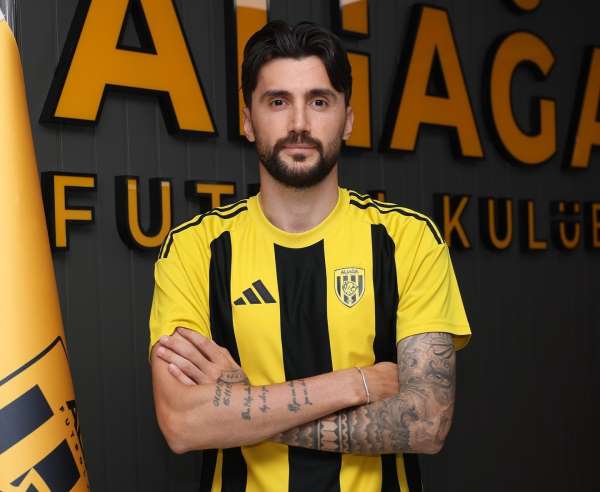Aliağa FK'dan savunmaya takviye