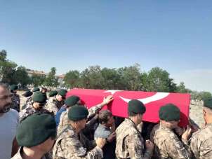 Kazada hayatını kaybeden özel harekat kursiyeri Konya'da toprağa verildi