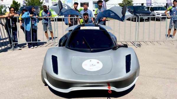 Selçuk Üniversitesi Elektrikli Aracı, TEKNOFEST'te Görsel Tasarım Ödülü'nün sahibi oldu