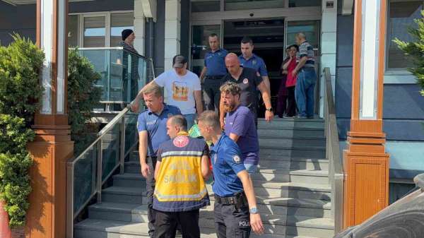 Edirne'de genç kızın intihar girişimini ekipler engelledi