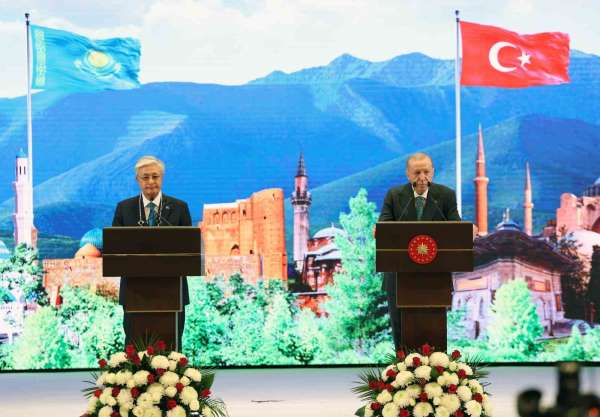 Kazakistan Cumhurbaşkanı Tokayev: 'Türkiye, Cumhurbaşkanı Erdoğan liderliğinde altın asrını yaşıyor'