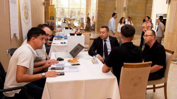 Selçuk Üniversitesi, aday öğrencilere kapılarını açtı